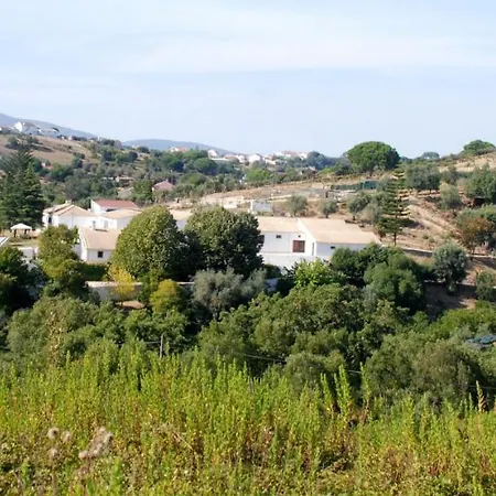 With 2 Bedrooms In Alenquer, With Wonderful Mountain View, Private Pool... Διαμέρισμα *